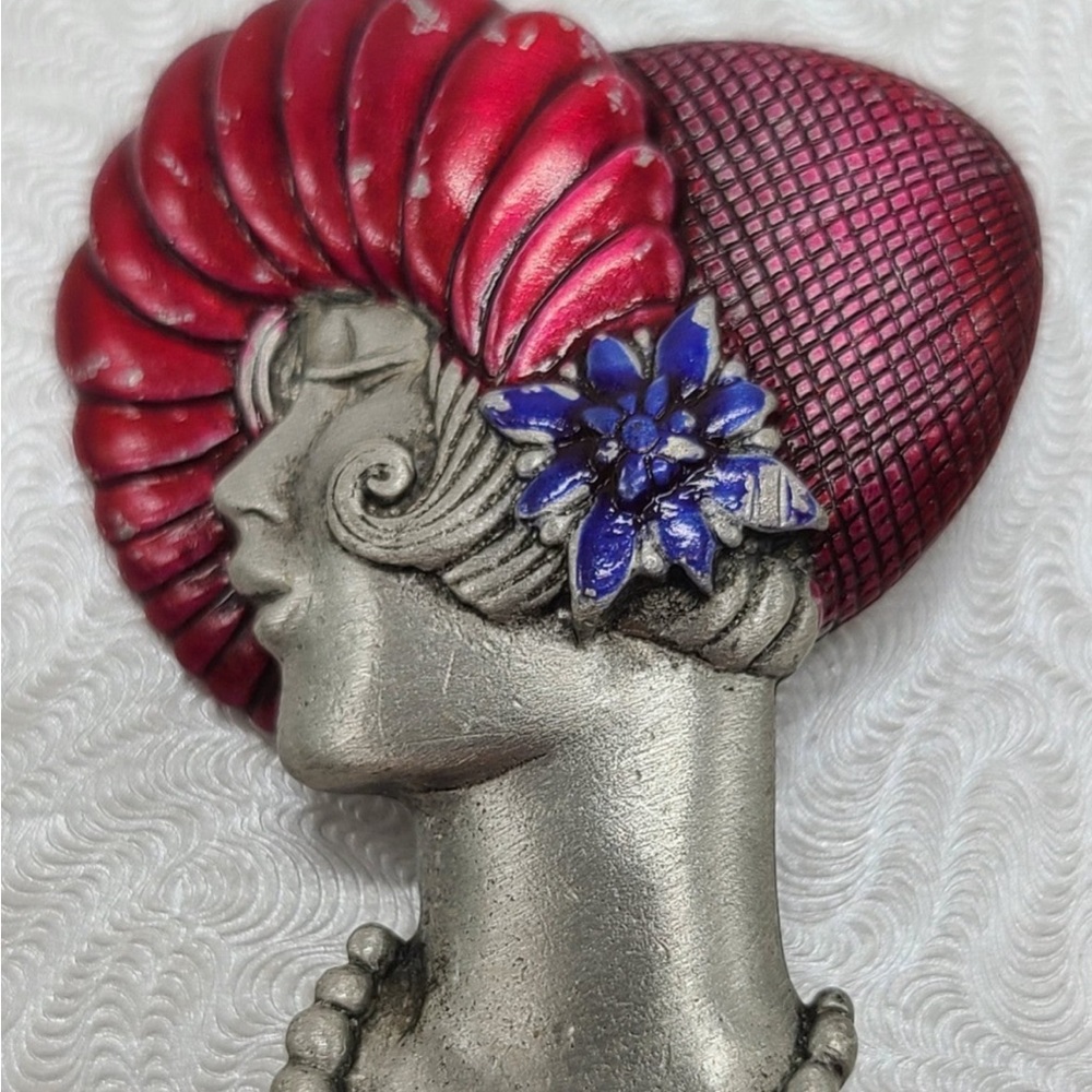 Vintage 1980s Signed JJ Lady's Head Pin Brooch Enamel Deco Flapper Girl